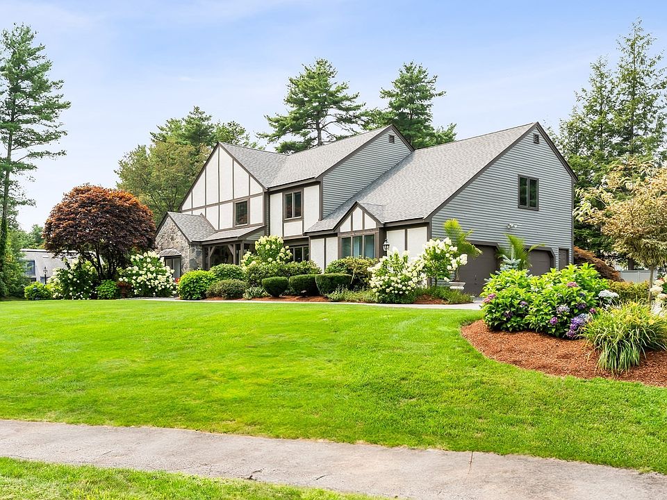 1st image of 7 Saddle Ridge Rd