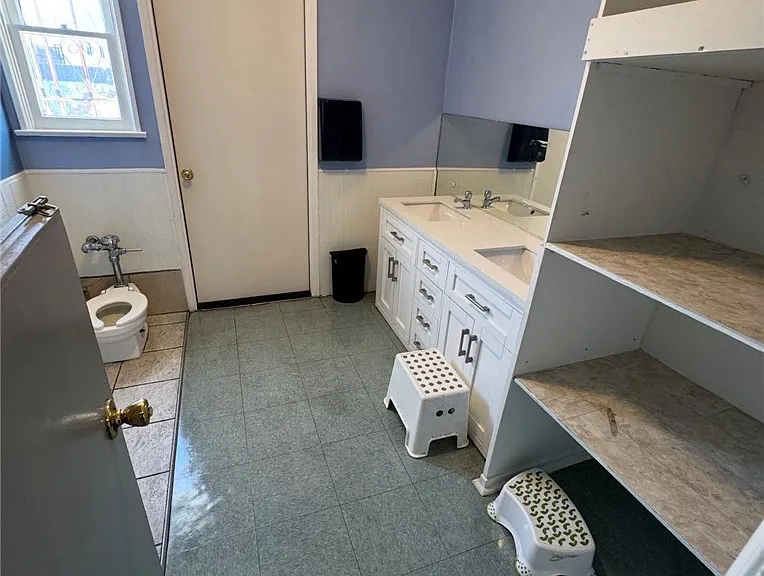 2052 Browning Blvd — Photo 6