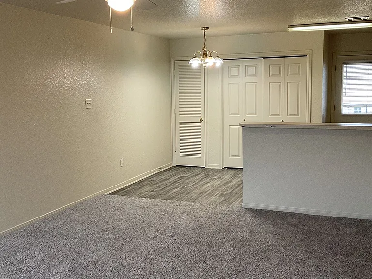1603 Dugger Cir #C — Photo 3