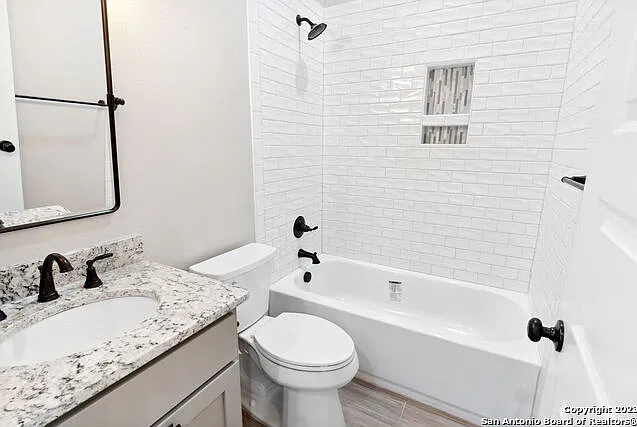 291 S East Ave — Photo 13