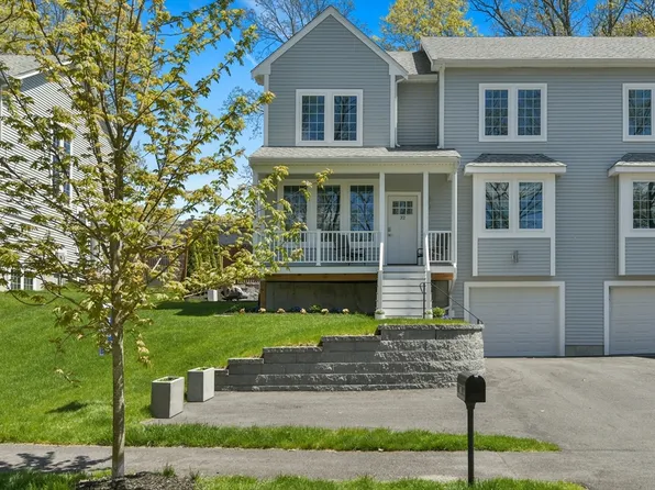 32 Power Ln #32, Norwood, MA 02062