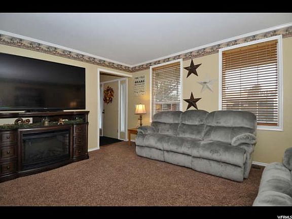 5th image of 3113 W Danube Dr