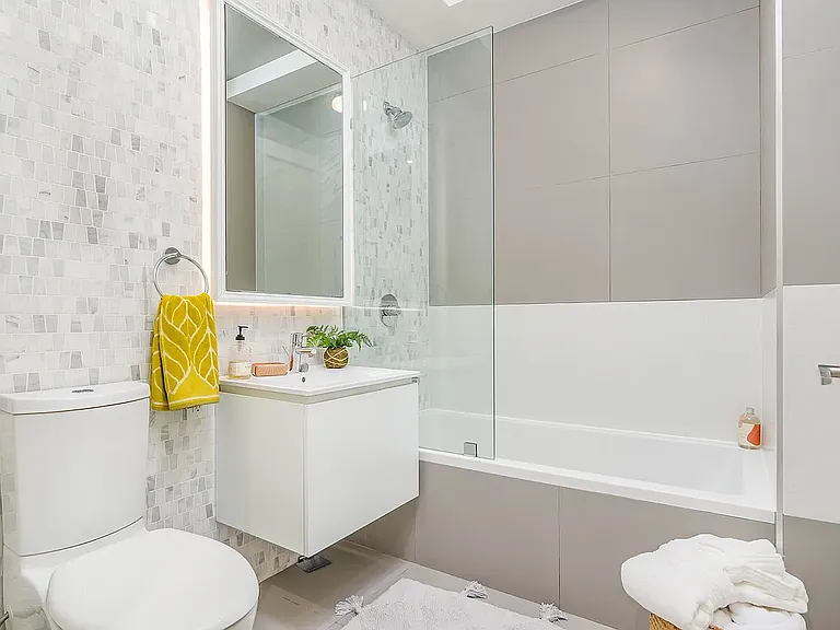 42 Maspeth Ave #1B — Photo 4