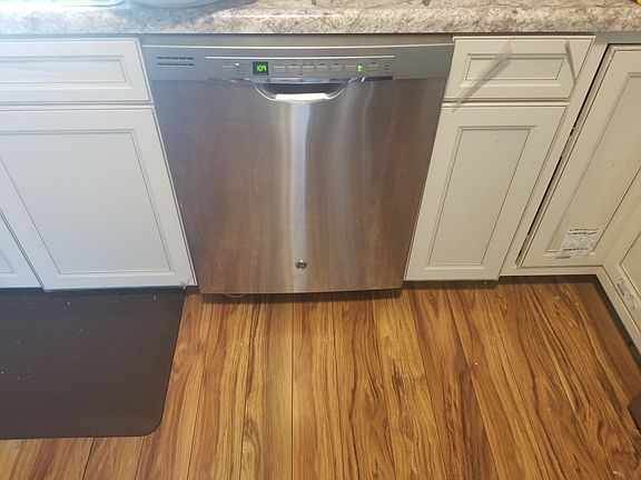laminate wood flooring. 2018