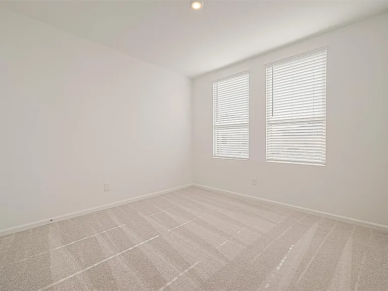 5402 Holly Haven Ct — Photo 38