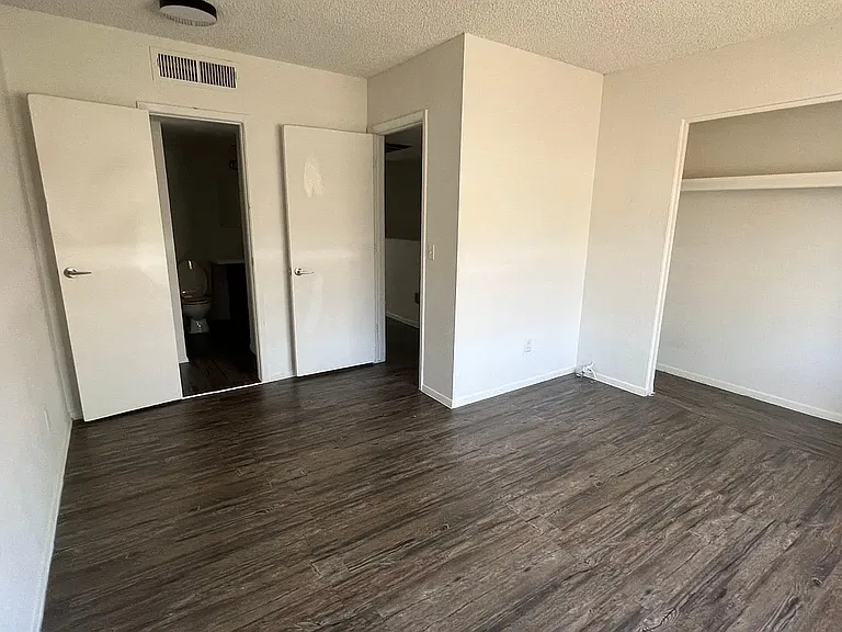 2808 E Monte Cristo Ave #103 — Photo 7