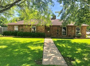 6104 Fox Ridge Dr, Angleton, TX 77515