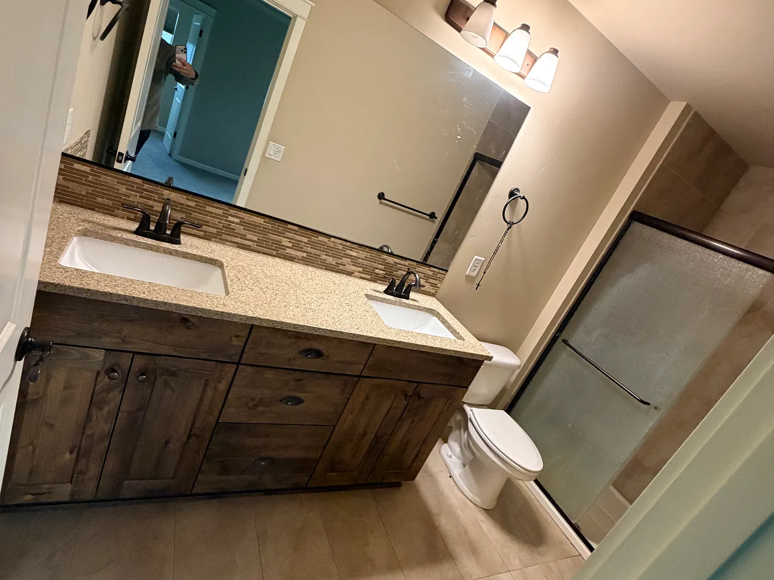 3 bed, 2.5 bath, 1638 sqft, $3,000 — Photo 4
