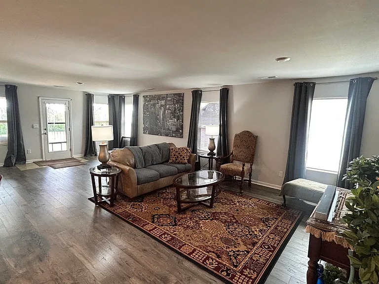 174 Meadow Ridge Dr — Photo 7