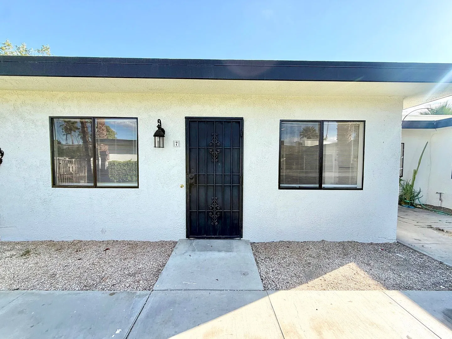Available Now!! Recently Updated 2 Bedroom 2 Bathroom Apartment In Palm Springs! — Photo 3
