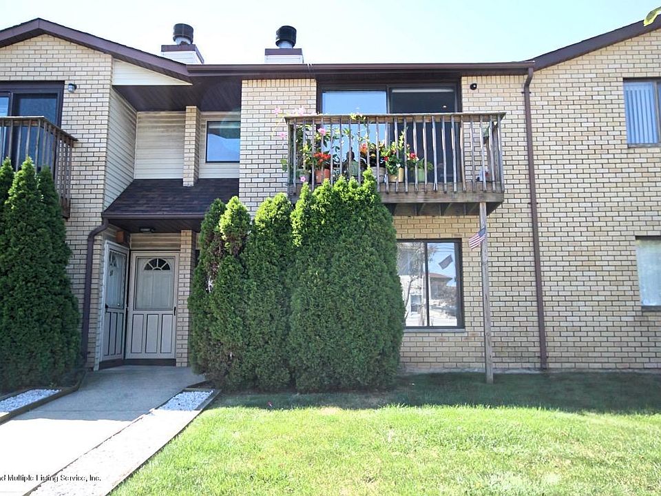 1st image of 24 Abingdon Ave #22A