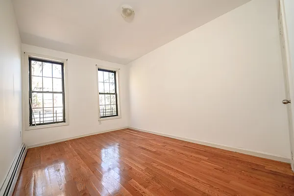 Rented by Avenue Sotheby's International Realty | media 4