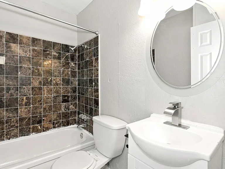 5317 Junius St — Photo 20