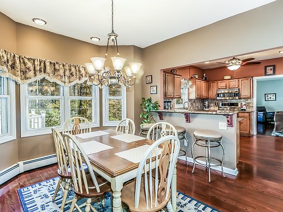 1742 Middletown Avenue