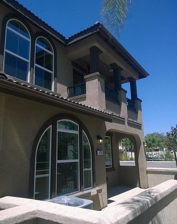 1st image of 479 Prosperity Dr