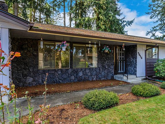 2nd image of 7815 Husky Way SE