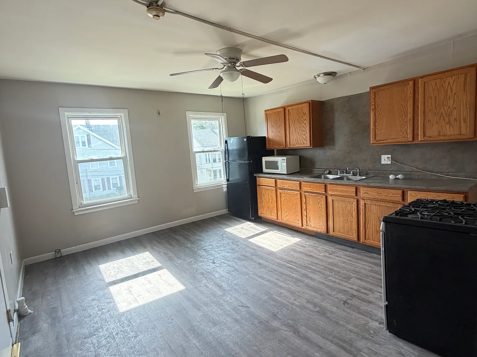 2 bed, $1,700 — Photo 2