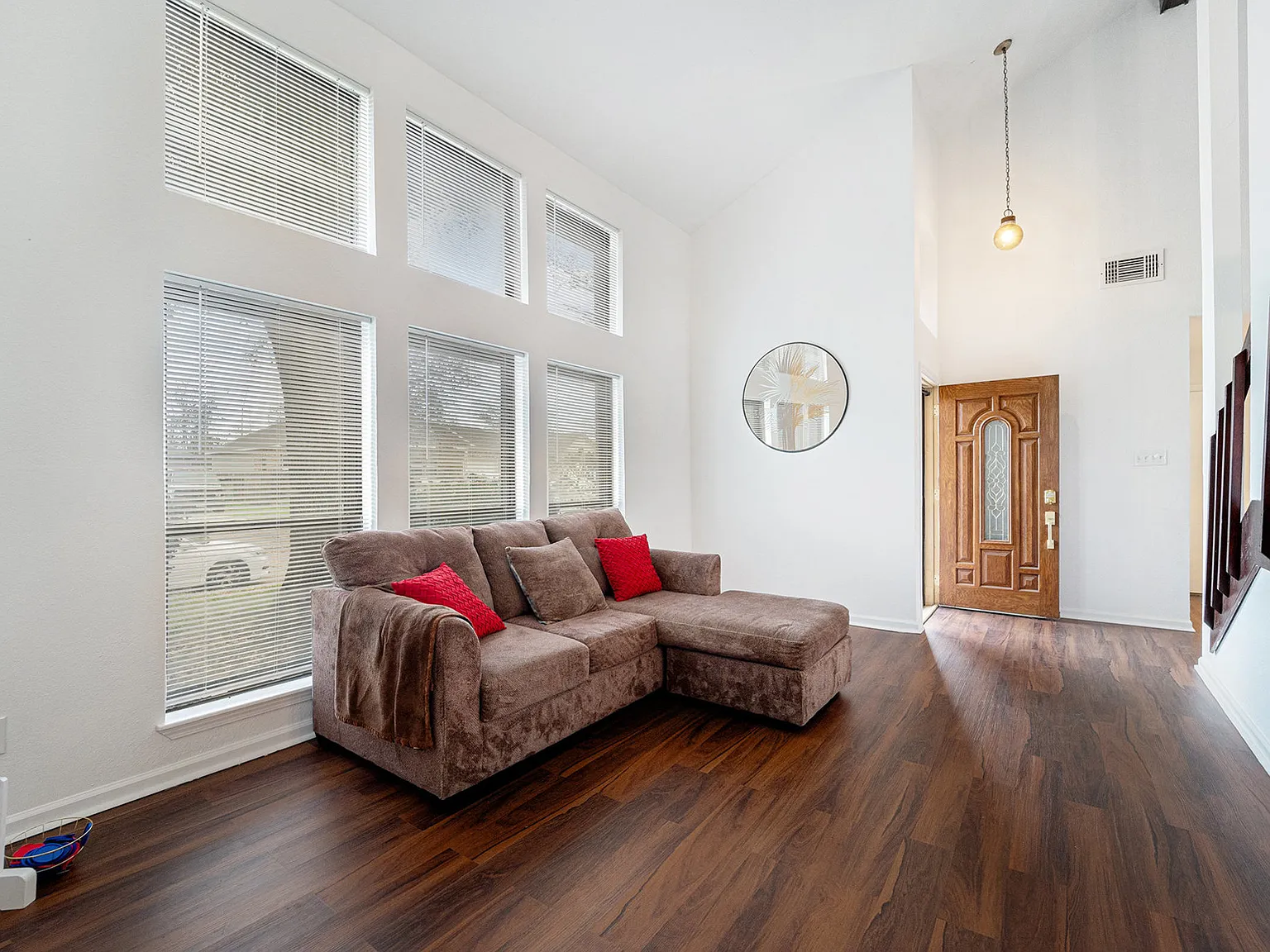 3 bed, $2,800 — Photo 4