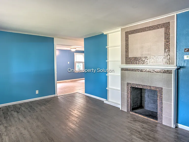 7611 Northcote Ave — Photo 6