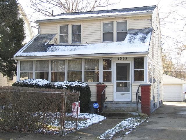 1st image of 1062 Winton Ave