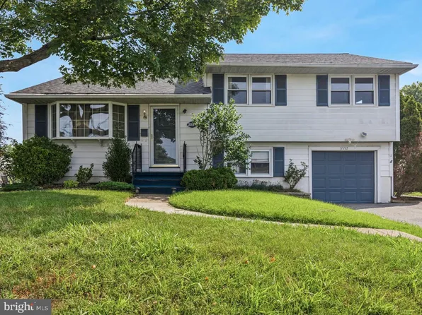 3557 Swiftwater Ln, Brookhaven, PA 19015