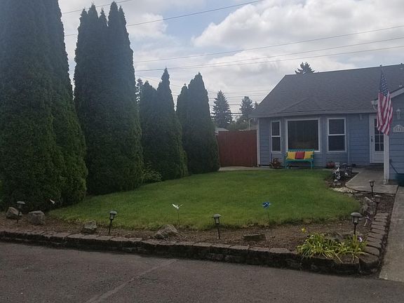 2nd image of 3902 NE 132nd Ct