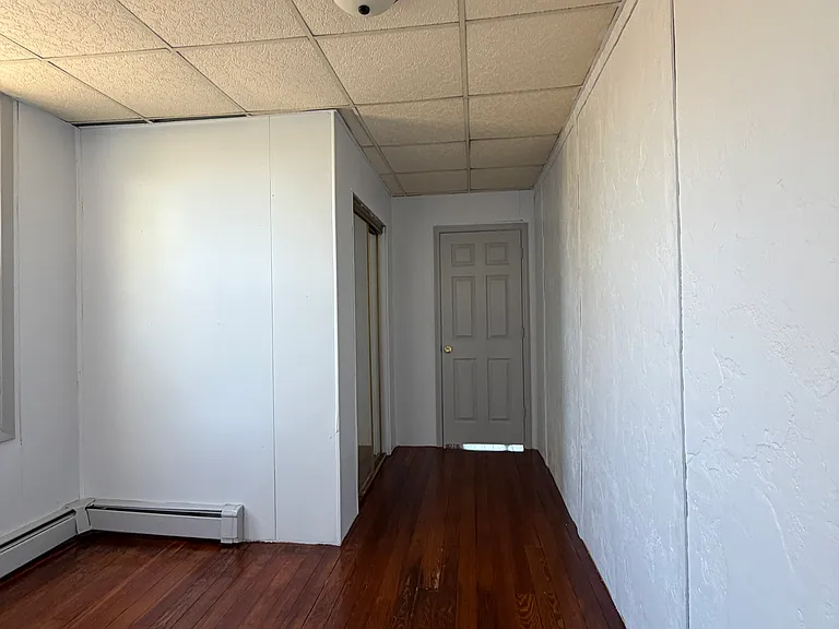 98 Andrew St #3 — Photo 5