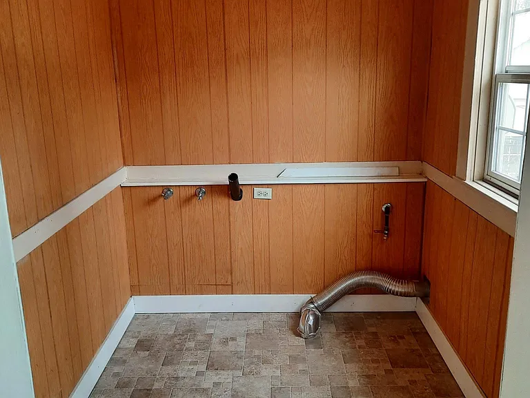 411 S Pilgrim St #A — Photo 19