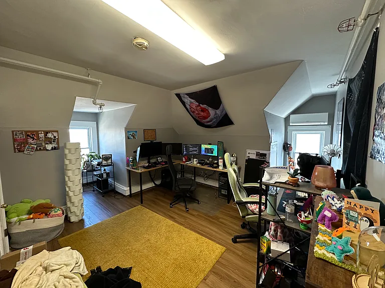 899 Hancock St — Photo 24