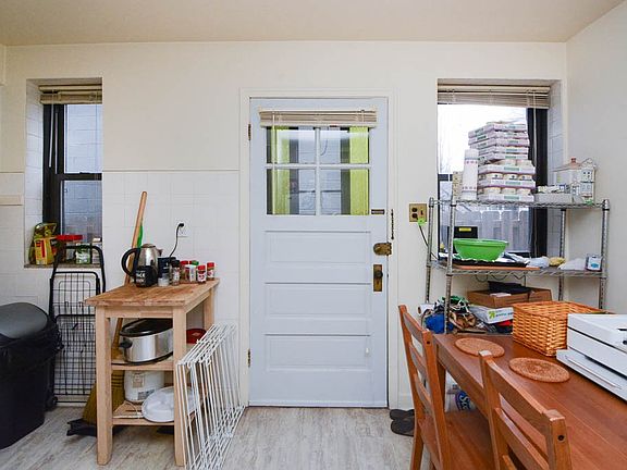 3rd image of 2129 N Mozart St Unit 2