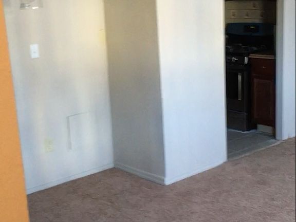 Livingroom/Dining Combo