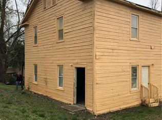204 1st St SW, Hildebran, NC 28637