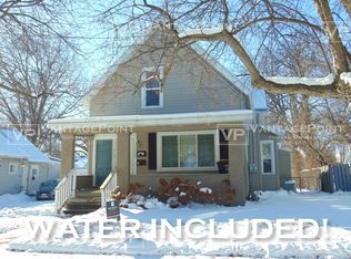 1022 Stuart St, Green Bay, WI 54301