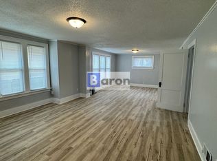 205 E Victoria St, South Bend, IN 46614