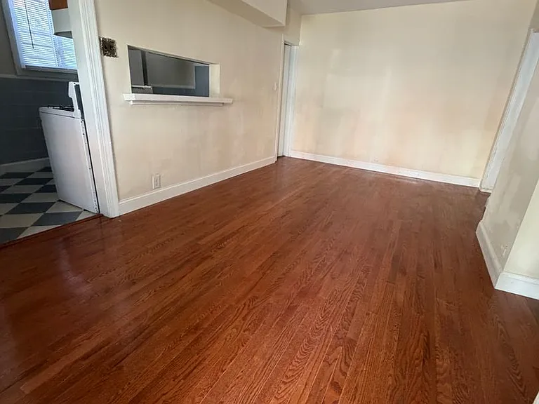 206 E Ashmead St #1 — Photo 5