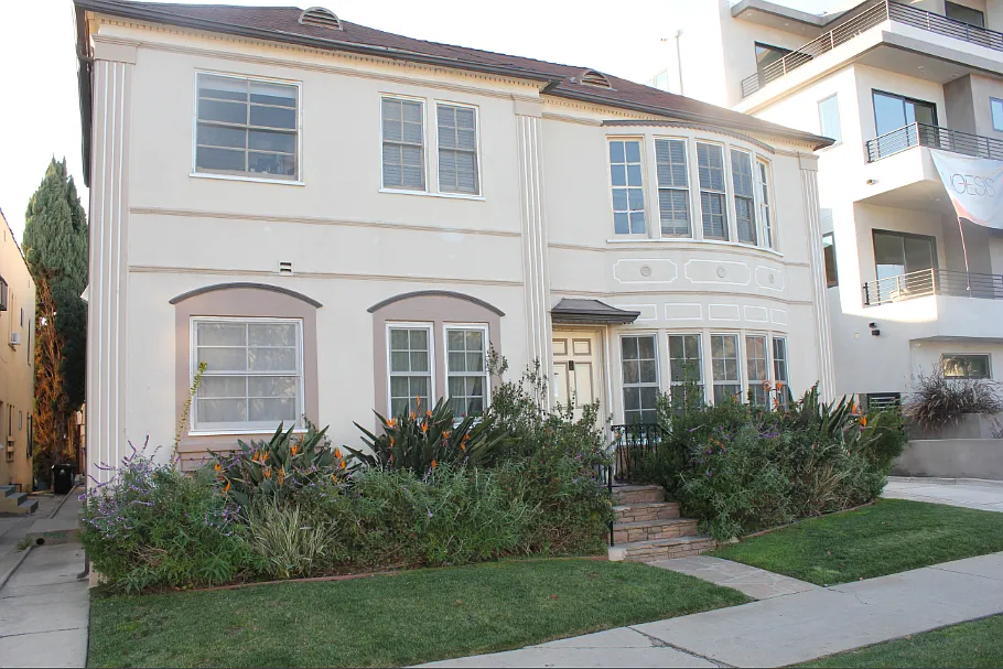 2 bed, 1000 sqft, $3,650 — Photo 4