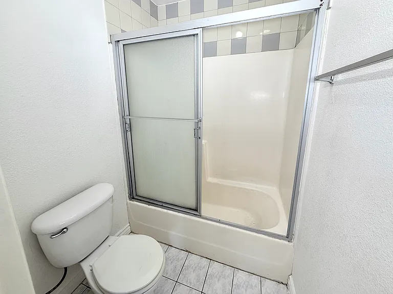 1447 W 228th St #203 — Photo 23