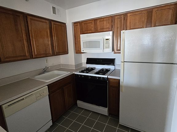 2nd image of 1456 31st Dr APT 5D