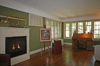 2nd image of 1146 S Highland Ave