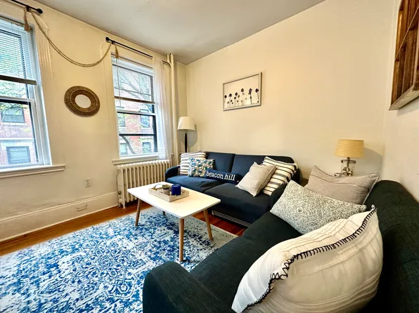 15 Revere St APT 5, Boston, MA 02114