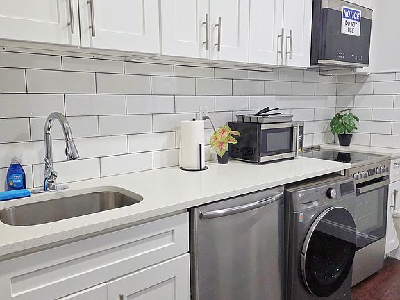 3rd image of 14 1st Ave APT 1C