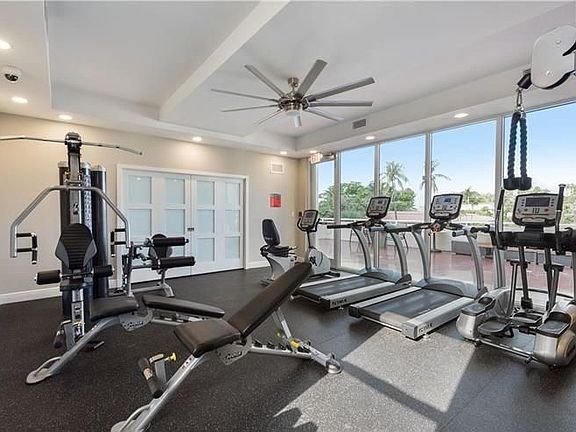 4th image of 2200 NE 33rd Ave APT 2K