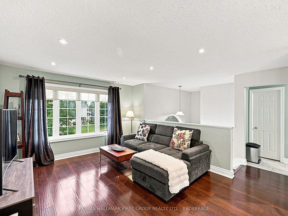 4th image of 96 Briceland St