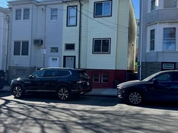 303 E Eagle St, East Boston, MA 02128
