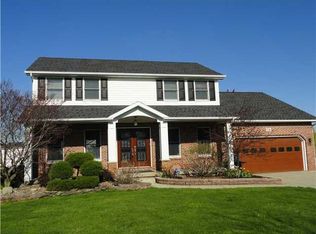 74 Michaels Walk, Lancaster, NY 14086