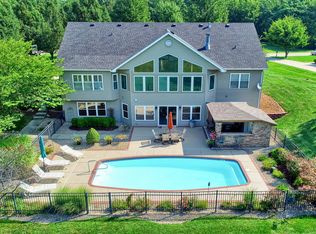 33 Hillsborough Dr, Collinsville, IL 62234
