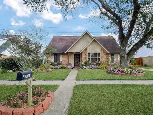 2407 Sugar Mill Dr, Sugar Land, TX 77479