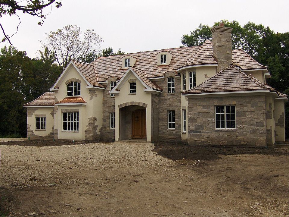2nd image of 2165 Stirling Rd