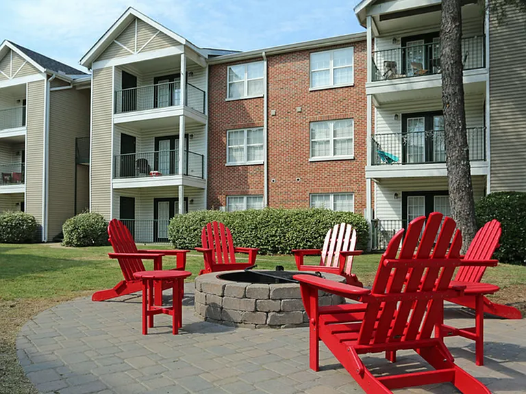 Expansive Outdoor Spaces | Vie at University Downs