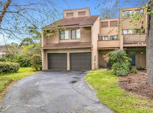 10 Palomino Ct, Charleston, SC 29407